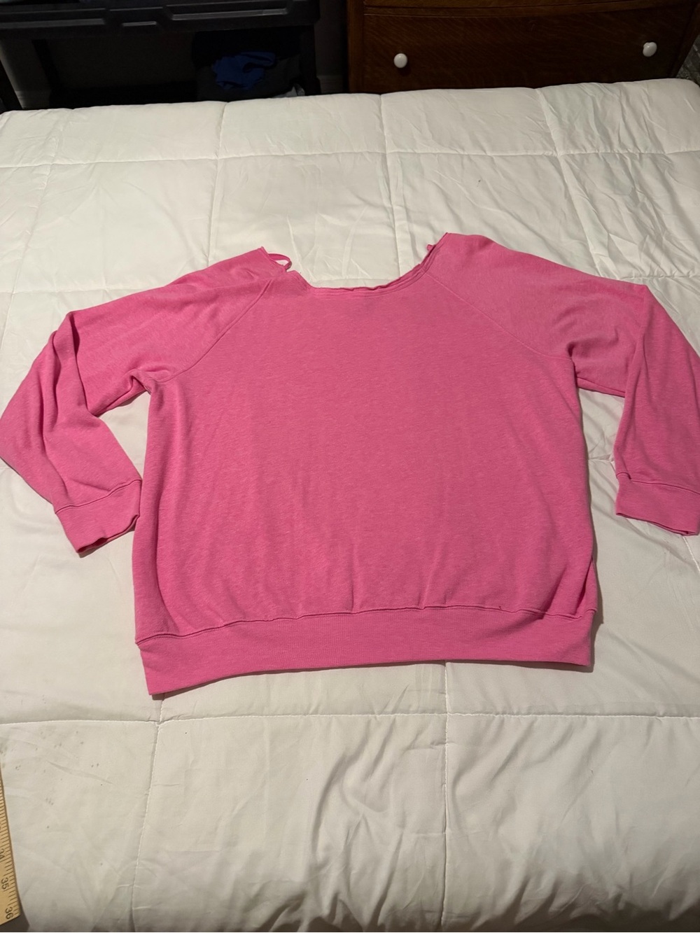 Victoria's Secret PINK Bright Pink "LOVE PINK" Pullover Sweatshirt - Picture 6 of 6